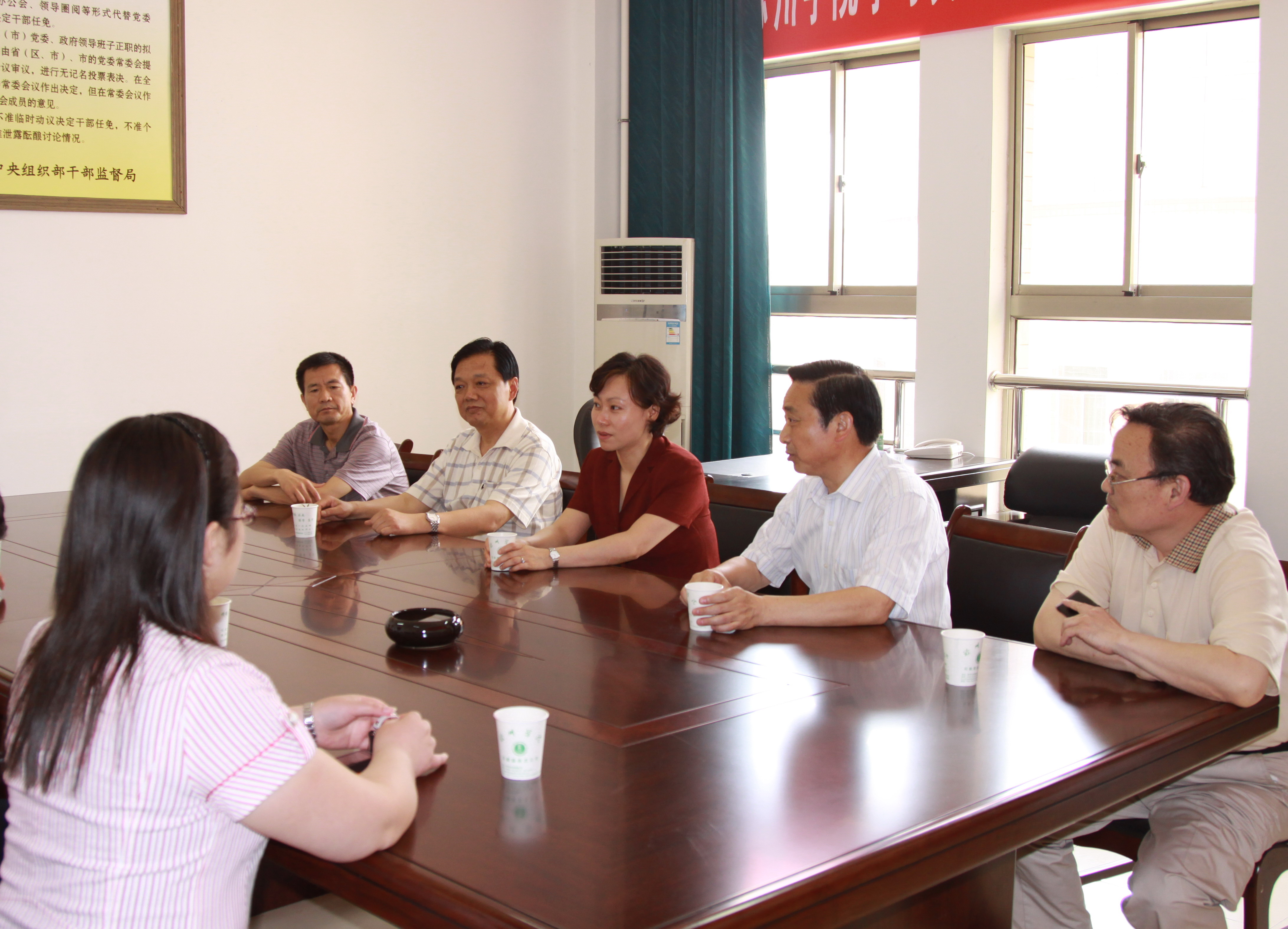 6月16日,共青团安徽省委书记王宏到滁州学院调研指导团学工作.